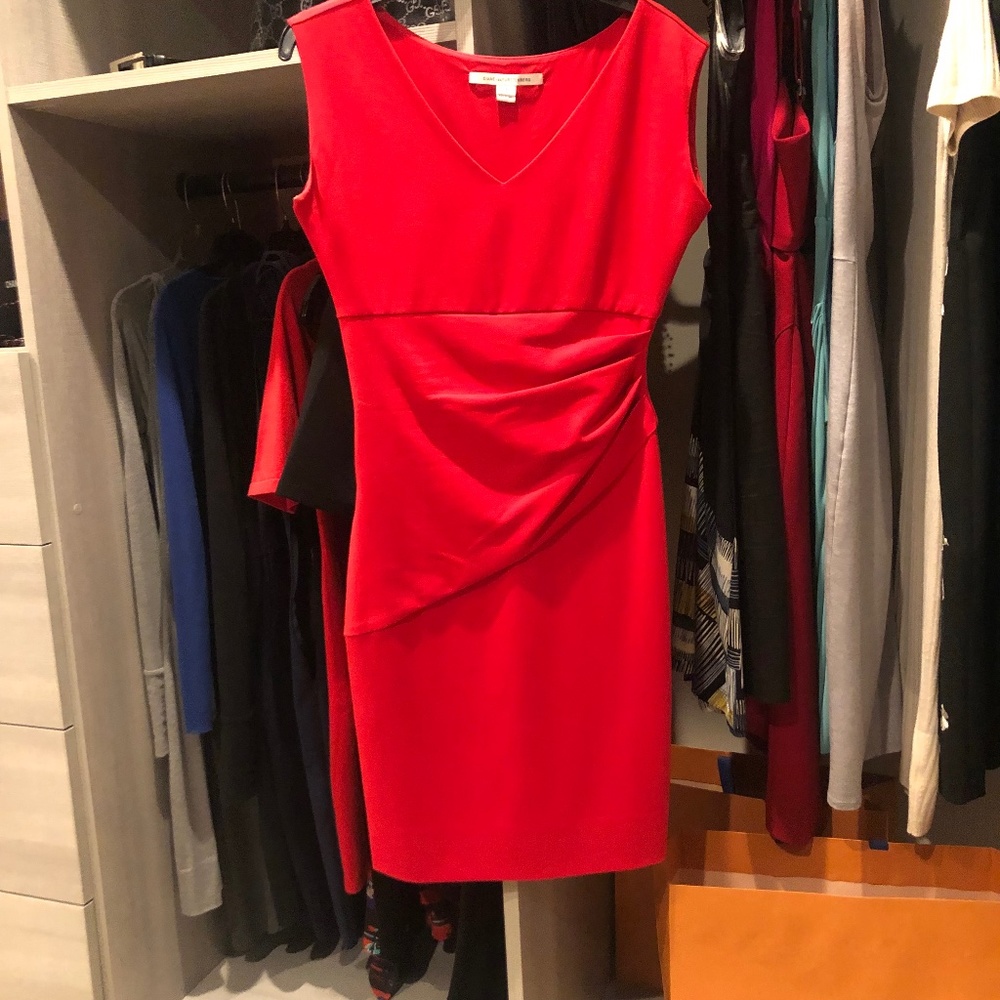 DVF Red Stretchy Double V Neck Bodycon Dress Size 6